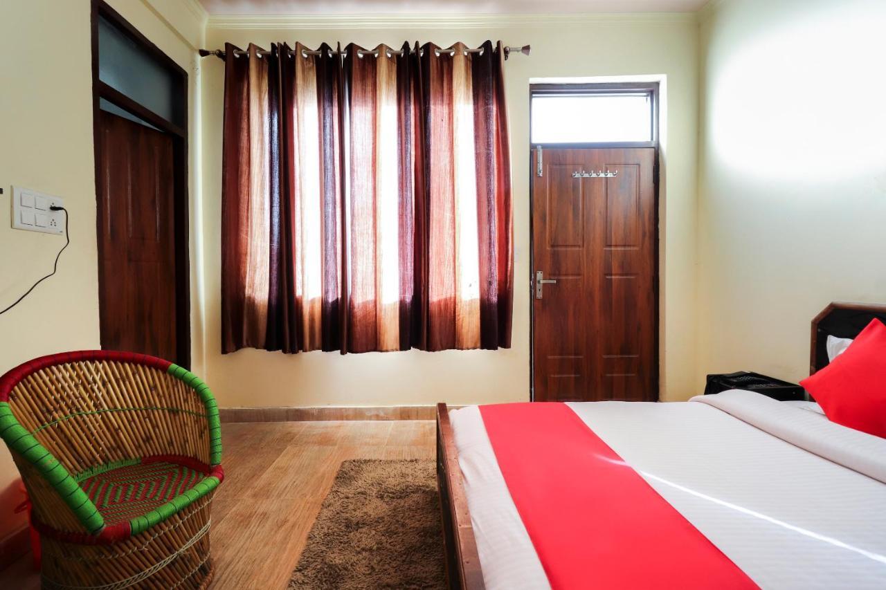 Silver Dew Resorts And Restaurant Dhanaulti Exterior photo