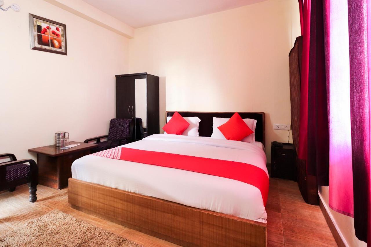 Silver Dew Resorts And Restaurant Dhanaulti Exterior photo